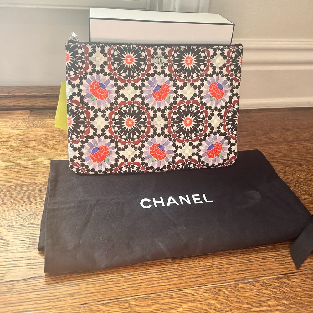 Authentic CHANEL 2014 Christmas Novelty Clutch Bag Multi-Color
